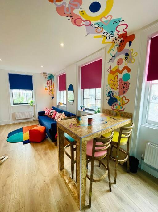 Colourful Apartment In Margate KENT ภายนอก รูปภาพ